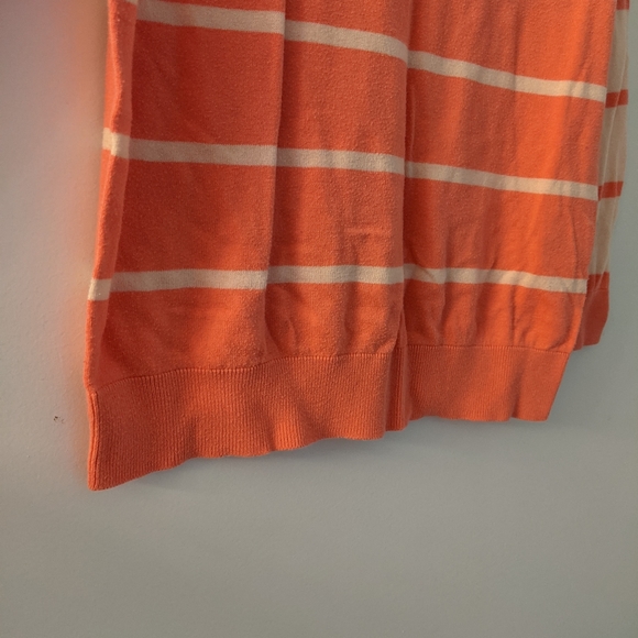 Lord &Taylor lightweight top - Picture 5 of 13